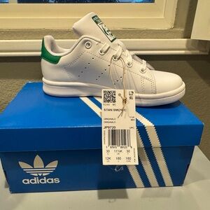 Adidas Kids Stan Smith White and Green Shoes - NIB